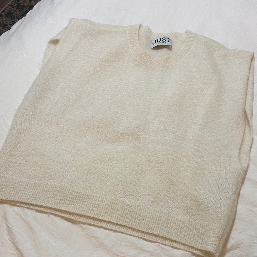 Just Female Cream Crewneck Sweater Vest M